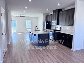 812 Channing Park Cir in Cary, NC - Building Photo - Building Photo