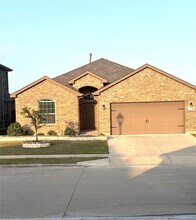 10304 Lastrup Dr in Fort Worth, TX - Building Photo - Building Photo
