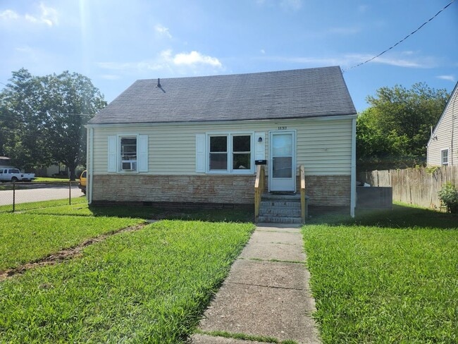 property at 1132 N Mallory St