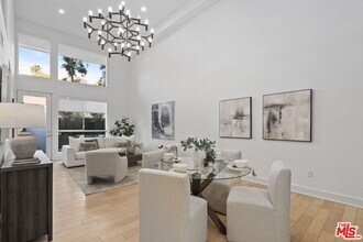 600 Ridgeley Dr in Los Angeles, CA - Building Photo - Building Photo