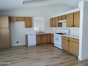 3708 Fernwood St in Rosamond, CA - Building Photo - Building Photo