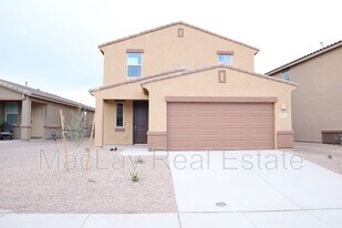 10676 W Golson Dr in Marana, AZ - Building Photo