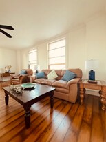 455 E Ocean Blvd in Long Beach, CA - Building Photo
