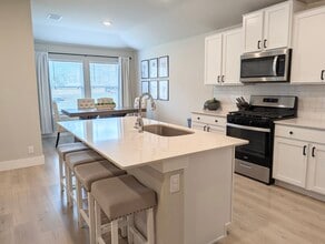 5627 Jewel Curv in San Antonio, TX - Building Photo - Building Photo