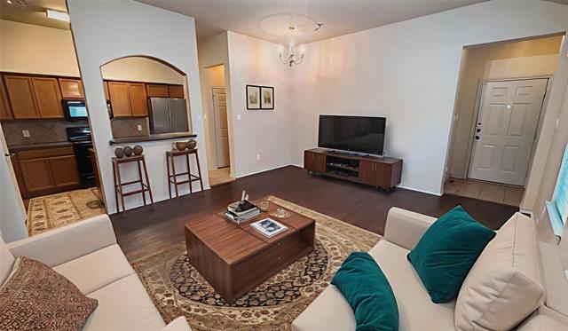 806 Walnut St in Burleson, TX - Building Photo - Building Photo