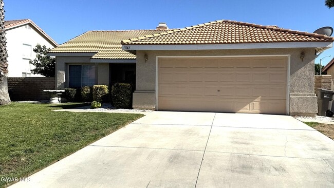 3142 Solmira Pl in Palmdale, CA - Building Photo - Building Photo