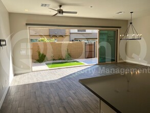 7437 E Via De Luna Dr in Scottsdale, AZ - Building Photo - Building Photo