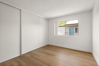 Terre at 989 Peach in El Cajon, CA - Building Photo - Building Photo