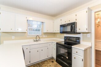 4150 Eagle Nest Dr in Evans, GA - Building Photo - Building Photo