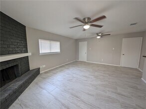 6613 Rhine Dr, Unit B in Corpus Christi, TX - Building Photo - Building Photo