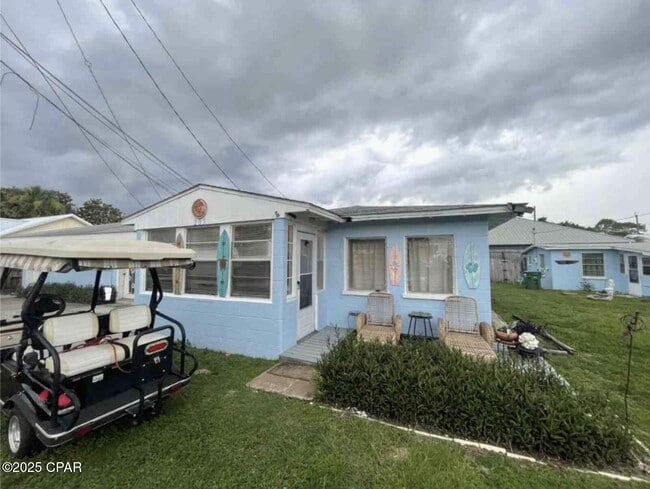 property at 205 W Toledo Pl