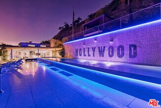 6425 Weidlake Dr in Los Angeles, CA - Building Photo - Building Photo