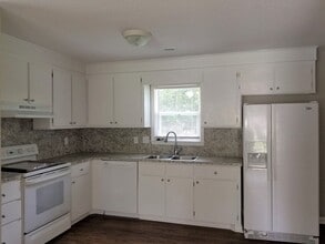 148 Giles Dr in Goose Creek, SC - Building Photo - Building Photo