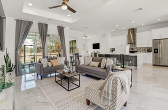 2662 2nd St NW in Naples, FL - Building Photo - Building Photo