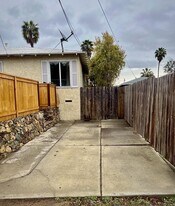 149 Terracina Way in Vista, CA - Building Photo