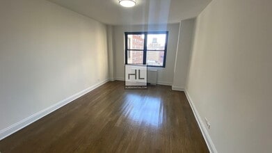 5 AVENUE in New York, NY - Building Photo - Building Photo