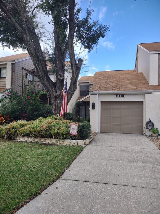 11408 Galleria Dr in Tampa, FL - Building Photo