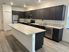 25137 SW 108th Ave in Homestead, FL - Foto de edificio - Building Photo