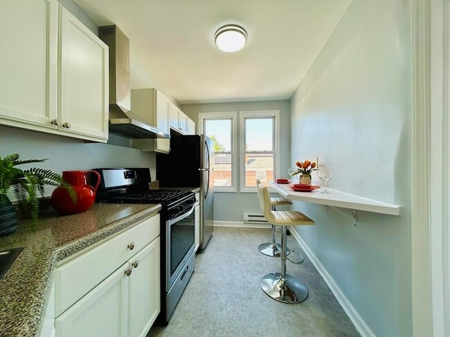 8421 Bergenline Ave, Unit 3 in North Bergen, NJ - Building Photo - Building Photo