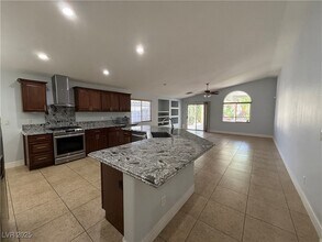 3189 Dusty Moon Ave in Henderson, NV - Building Photo - Building Photo