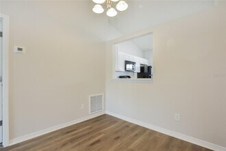 9505 Dubois Blvd in Orlando, FL - Building Photo - Building Photo
