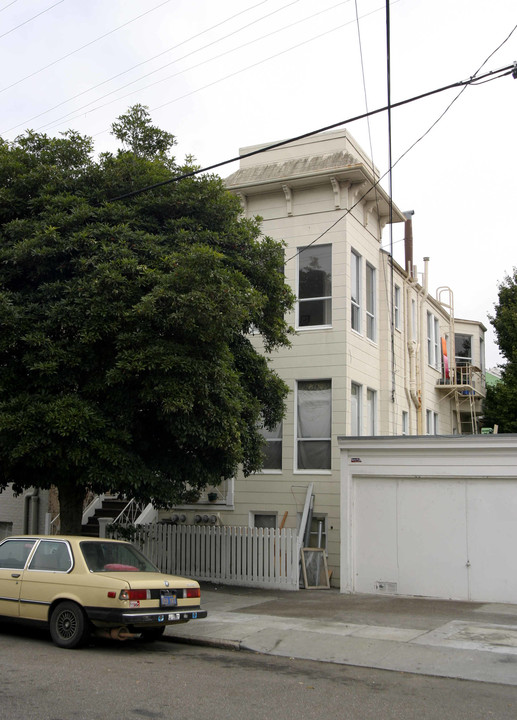 115 San Jose Ave in San Francisco, CA - Building Photo