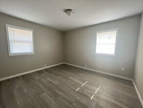 Eisenhower Apartments in Junction City, KS - Building Photo - Interior Photo