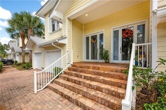 3569 SW Sawgrass Villas Dr, Unit Townhome Unit 1C in Palm City, FL - Building Photo - Building Photo