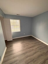 96 Tecumseh Trail in Browns Mills, NJ - Building Photo - Building Photo