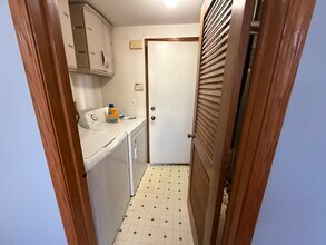 13902 S Oakdale Ct in Plainfield, IL - Building Photo - Building Photo