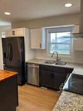 3803 Brunswick Dr in Carmel, IN - Foto de edificio - Building Photo