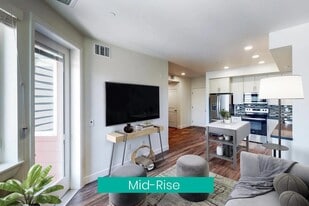 Capitol Towers - Luxury Midrise in Sacramento, CA - Building Photo