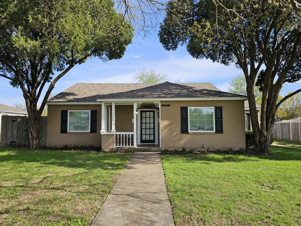 10126 Kilarney Dr in Dallas, TX - Building Photo