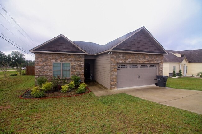 3108 Gatewood Dr in Phenix City, AL - Building Photo - Building Photo