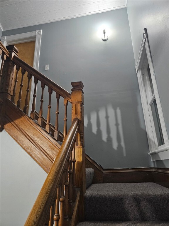 property at 21 Armory Pl