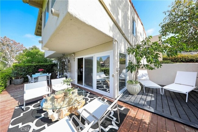 406 Carlotta in Newport Beach, CA - Building Photo - Building Photo