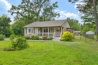 425 Hay Rd in Hammonton, NJ - Foto de edificio - Building Photo
