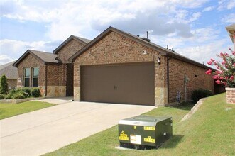 2630 Fieldcrest Ln. in Crandall, TX - Building Photo - Building Photo