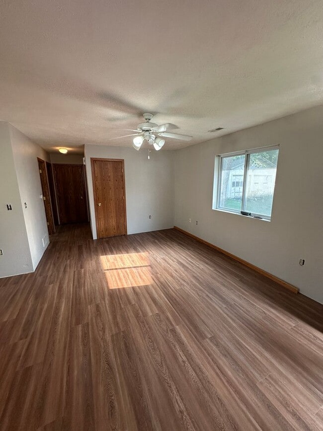 111 E Phillip Ave in Norfolk, NE - Building Photo - Building Photo