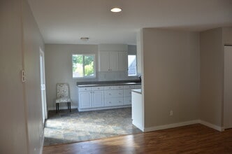 1317 NW Benton St in Camas, WA - Building Photo - Building Photo