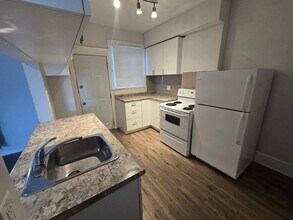 473 Aikins St in Winnipeg, MB - Building Photo - Building Photo