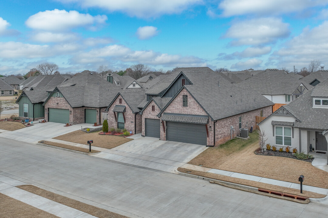 Villas at Bricktown in Broken Arrow, OK - Building Photo