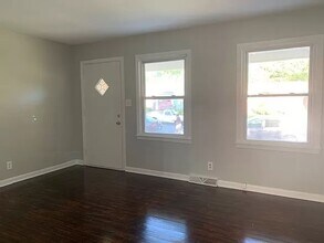 4402 Kiger St SW in Huntsville, AL - Building Photo - Building Photo