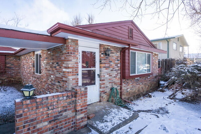 4425 Comanche Dr in Boulder, CO - Building Photo - Building Photo