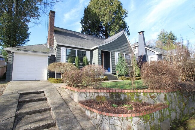 7703 SE 17th Ave in Portland, OR - Building Photo - Building Photo
