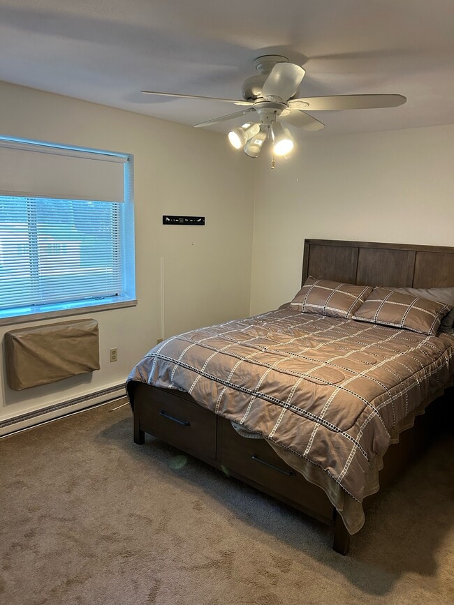 The Meadows Apartments in Barrington, RI - Building Photo - Building Photo