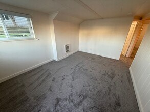 3218 Rucker Ave-Unit -2 in Everett, WA - Building Photo - Building Photo
