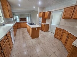 4655 Dawson Rd in Corning, CA - Building Photo - Building Photo