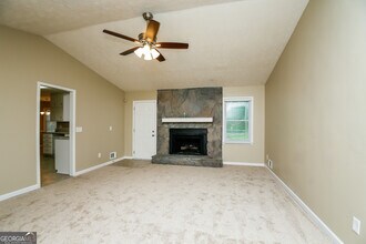 4315 Housworth Dr in Stonecrest, GA - Building Photo - Building Photo