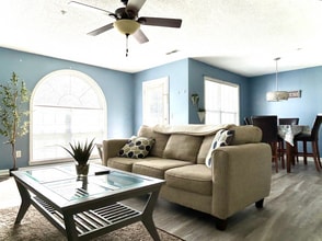 412 Rivertree Ln in Winston-Salem, NC - Foto de edificio - Building Photo